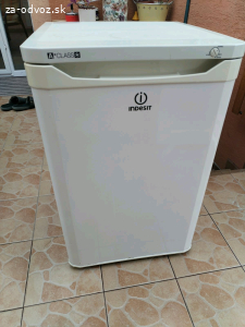 mraznička Indezit