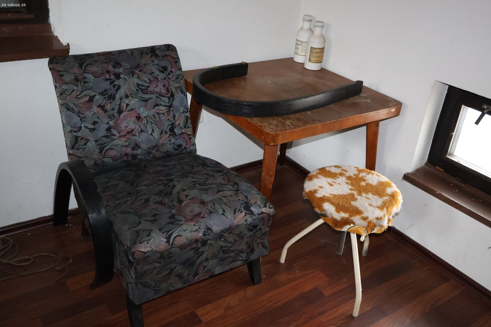 Nabytky podla fotiek