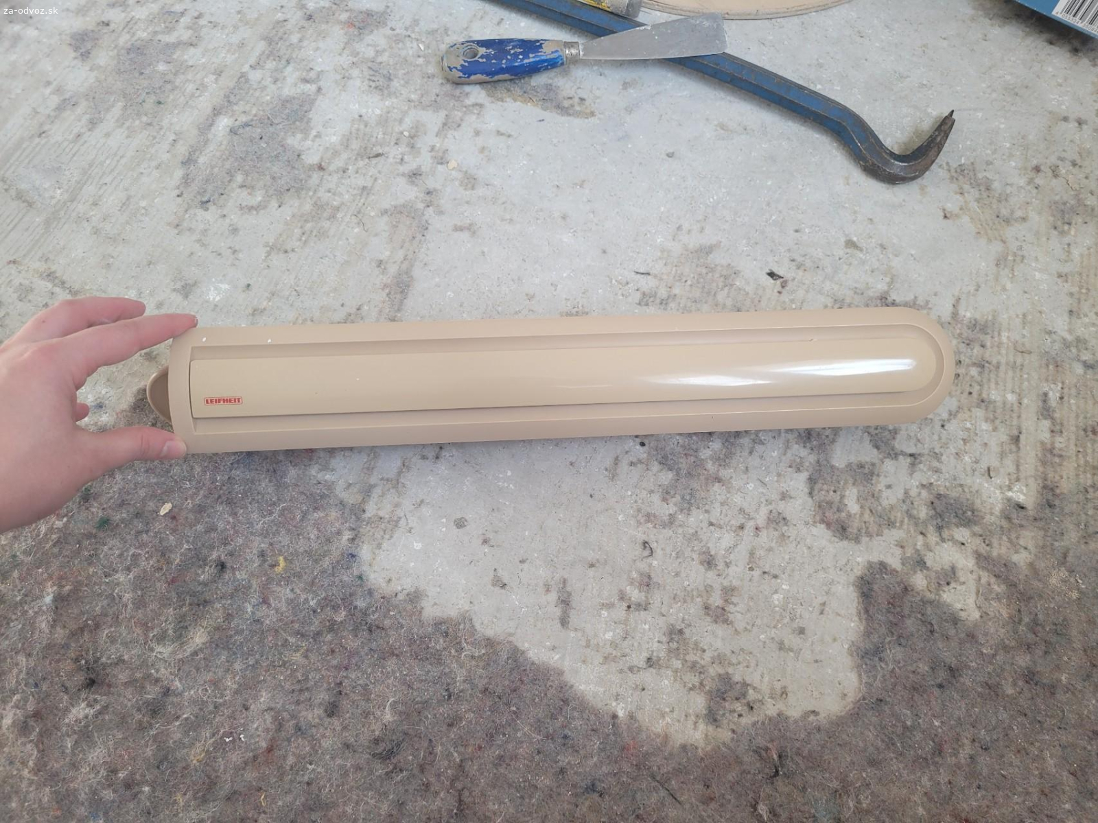 Nástenný sušiak vyťahovací