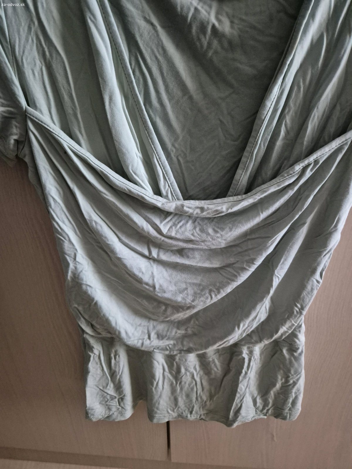 Nosiace tričko. tričko vhodne na nosenie bábätka ideálne novorodenca alebo aj ako tehotenské, elastický materiál. Osobny odber BA Záhorská Bystrica