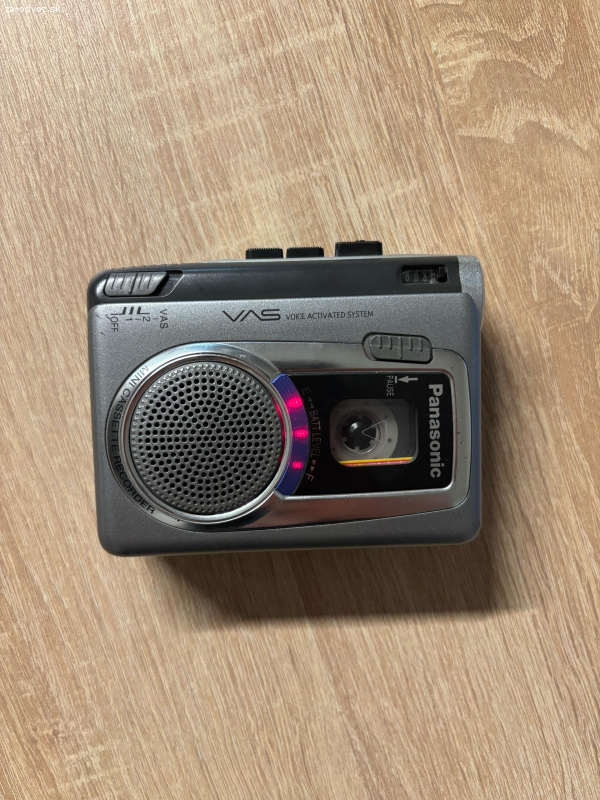Panasonic RQ-L30