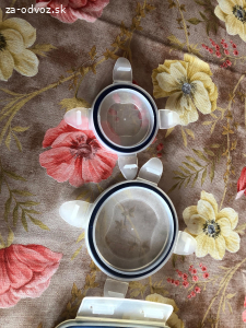 Plastove vrchnaky