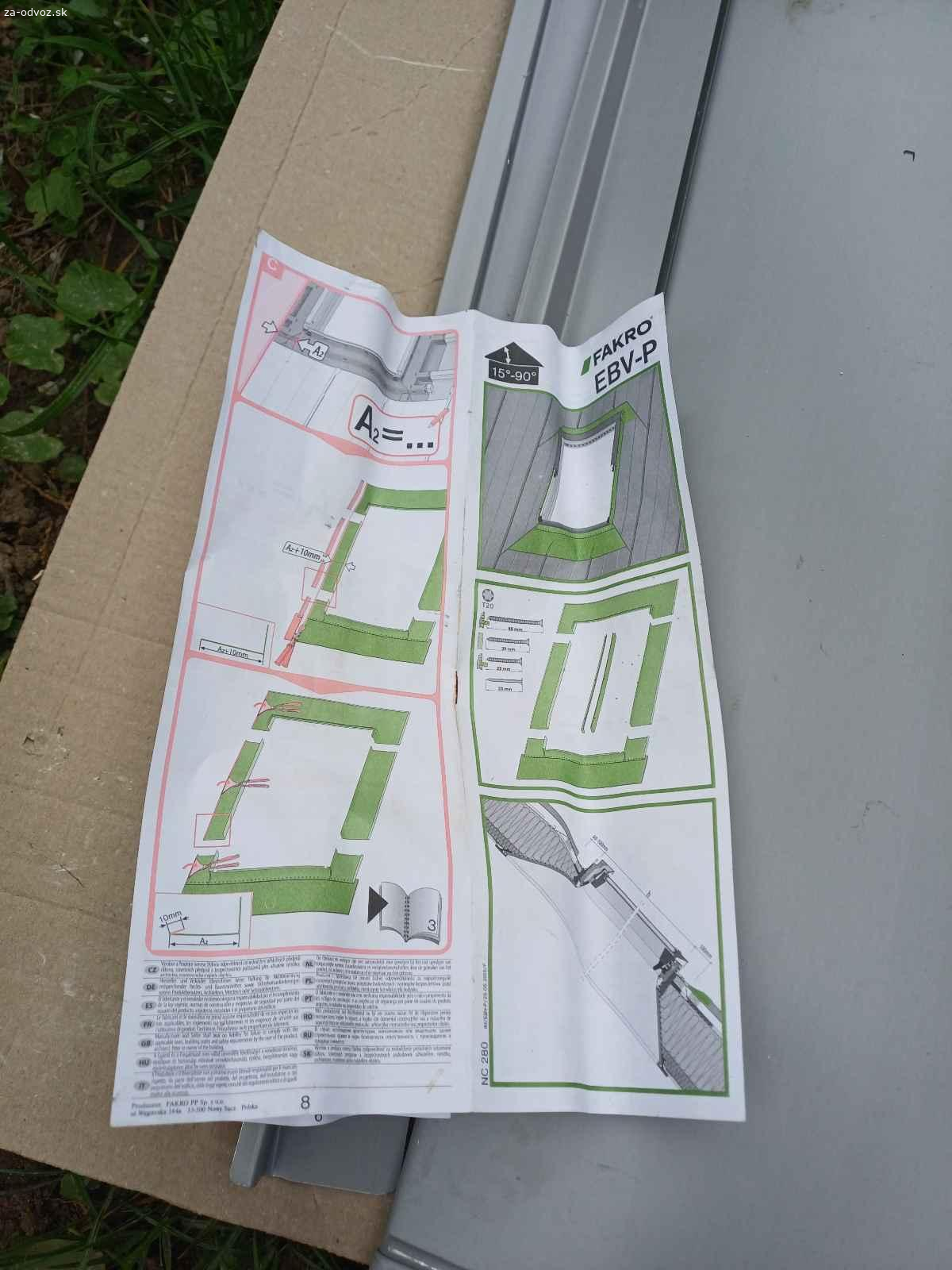 Plechy na strešne okno Fakro