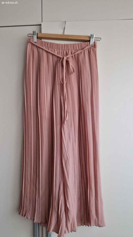 plisovane ¾ nohavice o Shein velkost 36-38