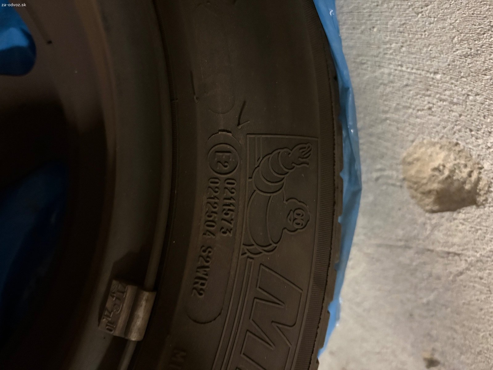 Pneumatiky Citroën. Darujem 6 ročné letné pneumatiky na Citroën C3 Kaktus.