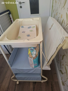 Prebaľovaci pult s vanickou