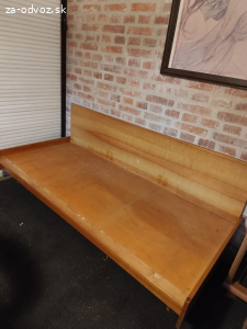 Retro rozkladací gauč