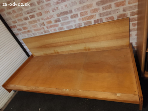 Retro rozkladací gauč