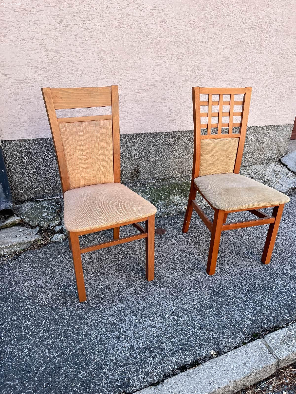 Rozkladaci drevený stolík a 2 stolicky