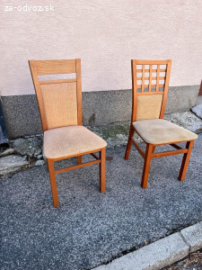 Rozkladaci drevený stolík a 2 stolicky