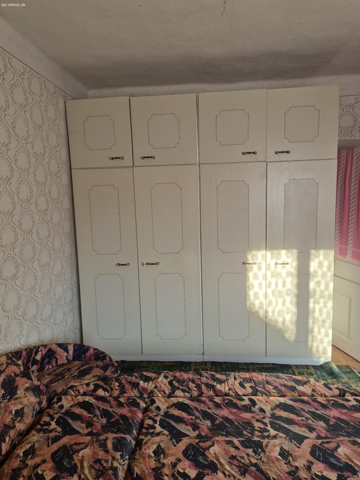 skriňa do spálni
