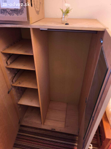 Skriňa dvojdverová