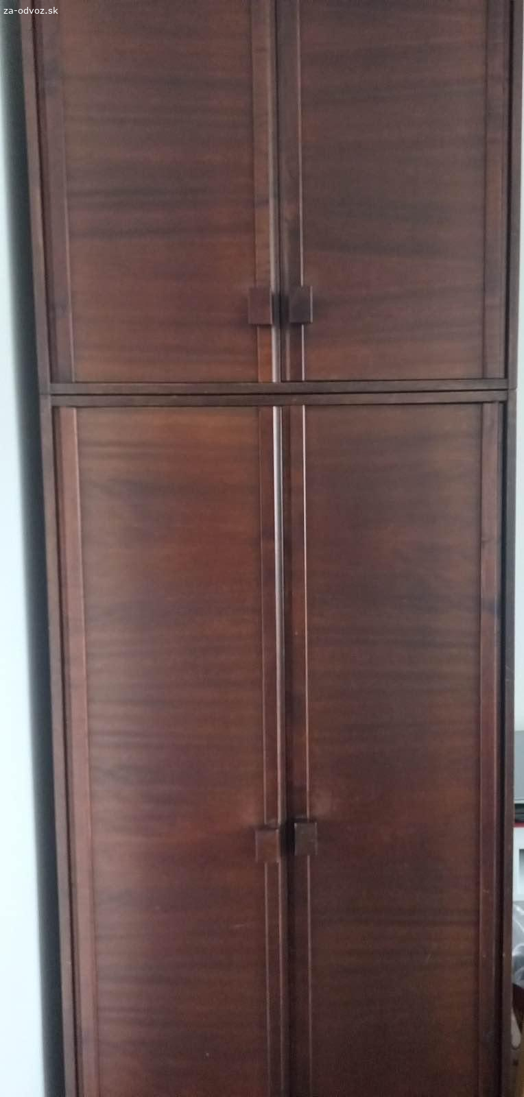 Skriňa s nadstavcom