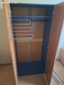 skriňa