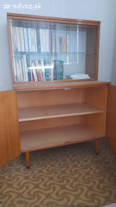 Skrinka s nadstavcom