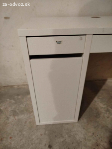 Starší písací stôl detský