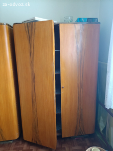 Staršia skriňa, kvalitné drevo