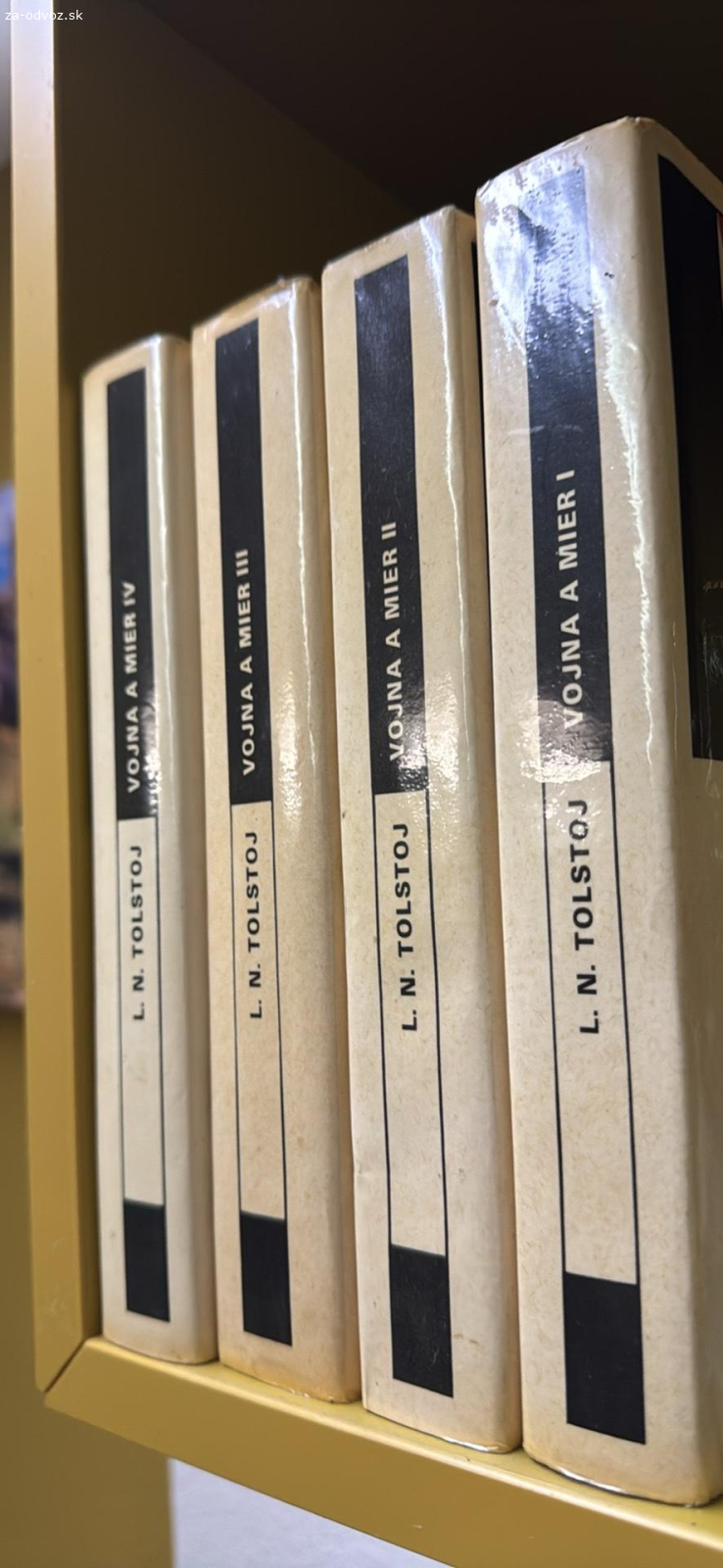 Staršie knihy - rôzne žánre