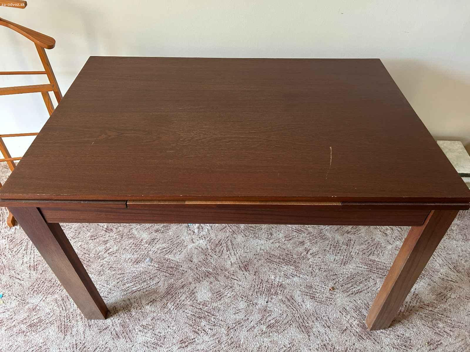 Jedálenský stôl - rozkladací na väčší rozmer