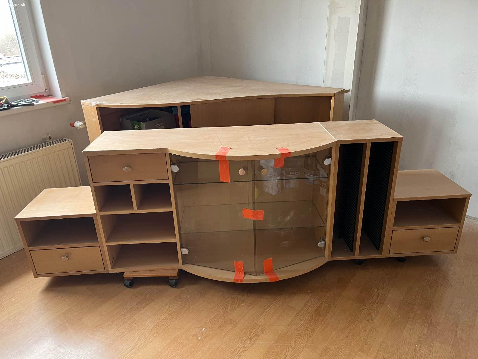 Stolik pod televizor