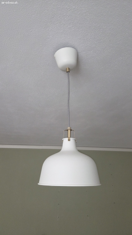 Tienidlo / lampa ikea