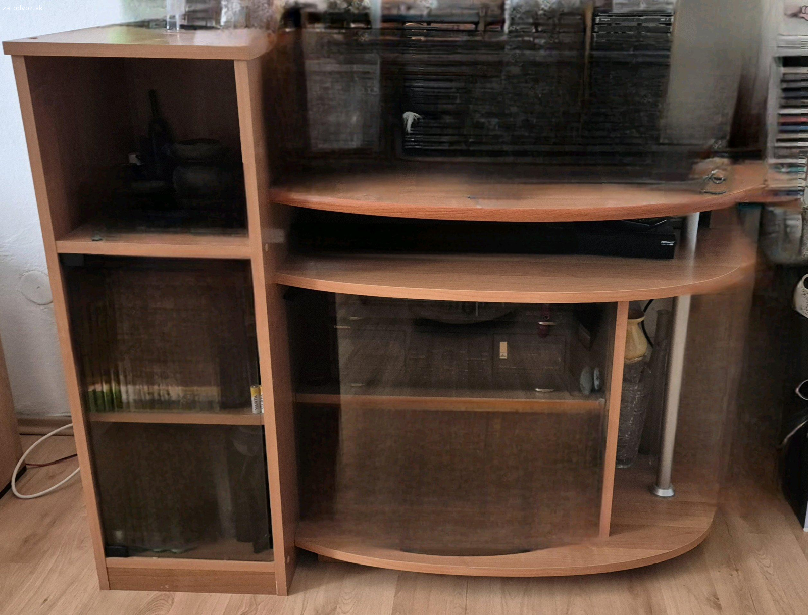 TV stolík