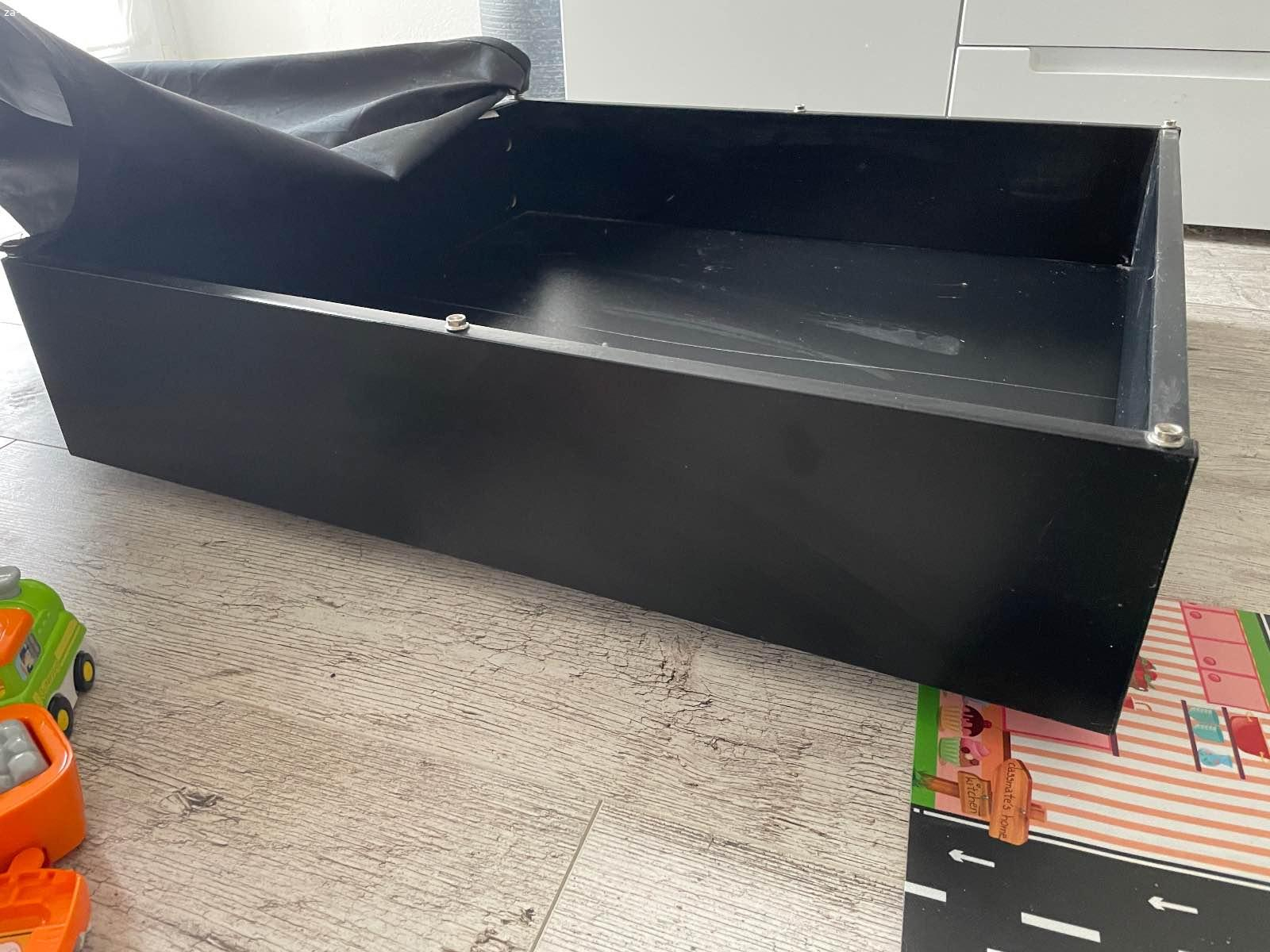 Ulozny box pod postel Ikea