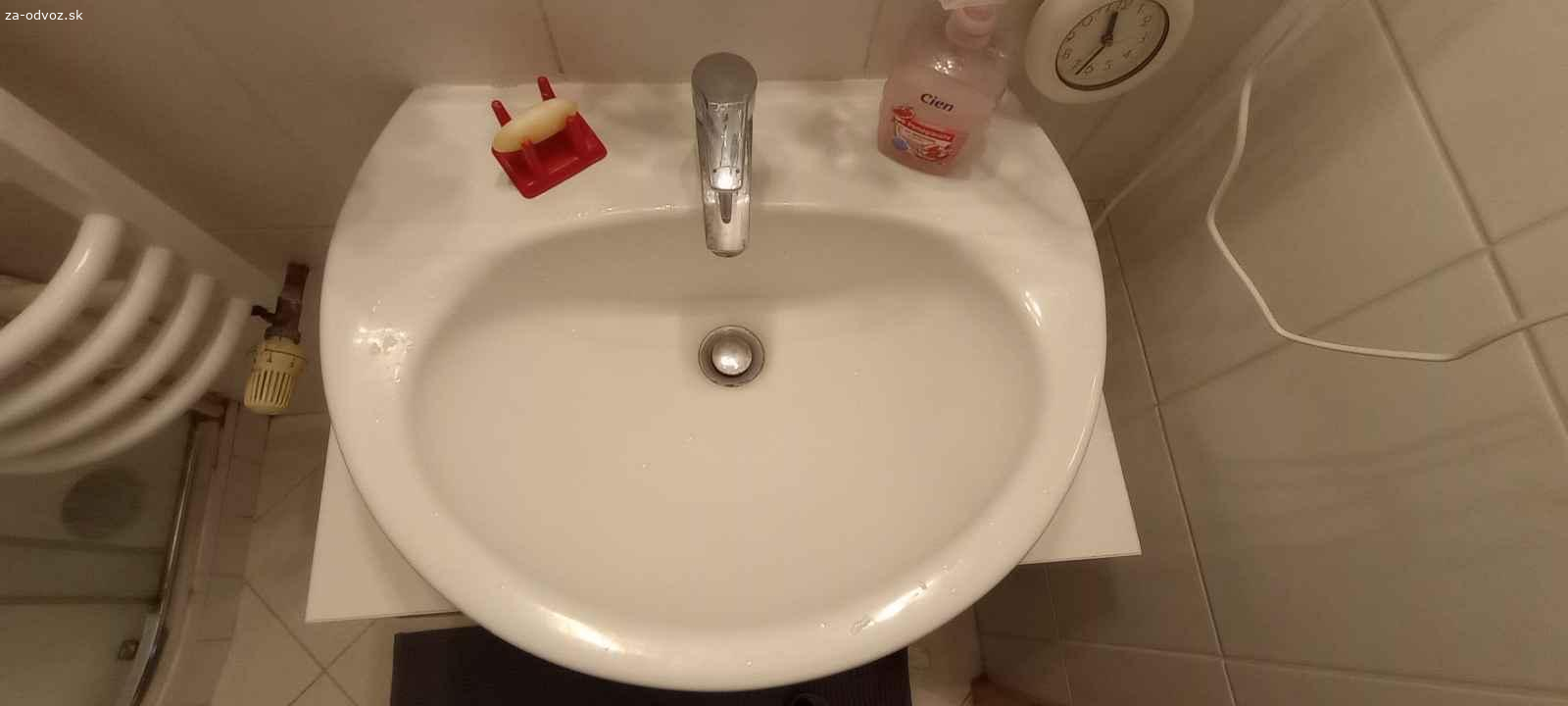 Darujem umyvadlo 60cm. umyvadlo Dune, 60cm
kotvenie do steny.

Kontaktujte ma prosim mailom, alebo telefonom, na sms nereagujem. dakujem.