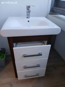Umyvadlo a kúpeľňová skrinka