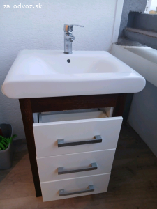 Umyvadlo a kúpeľňová skrinka