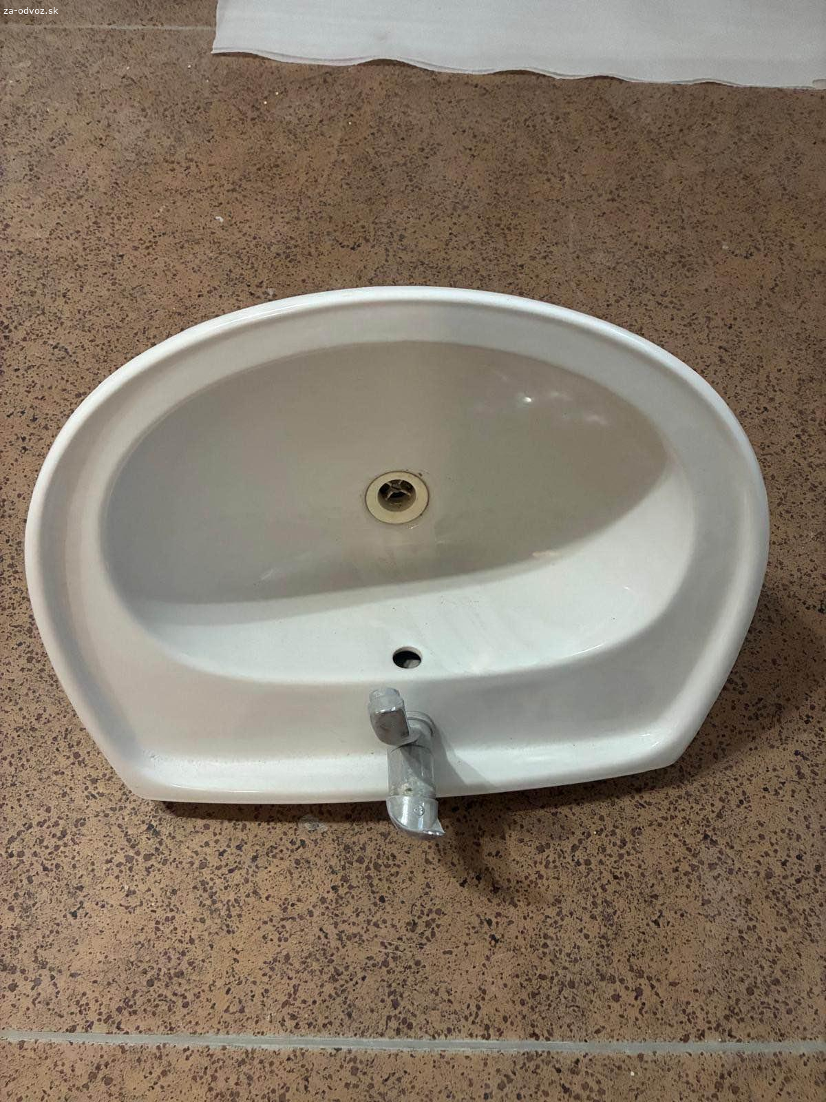 Umývadlo za odvoz