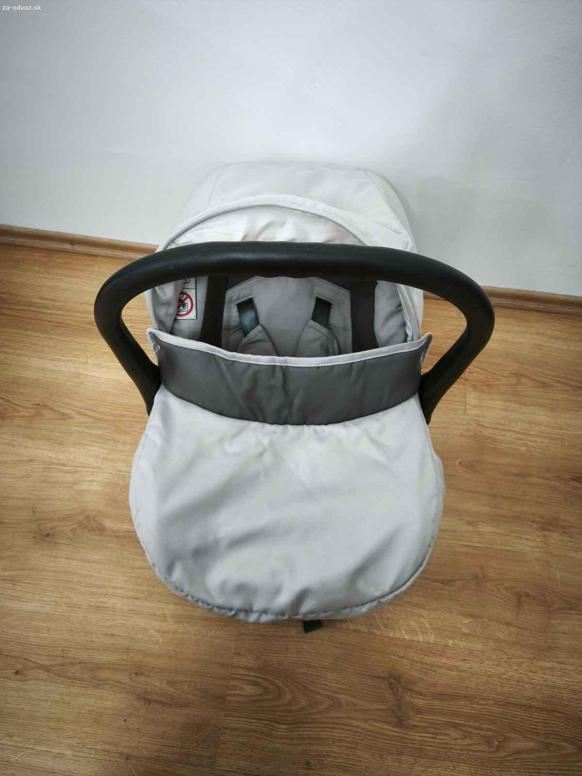 Vajíčko do auta zn. Kunert