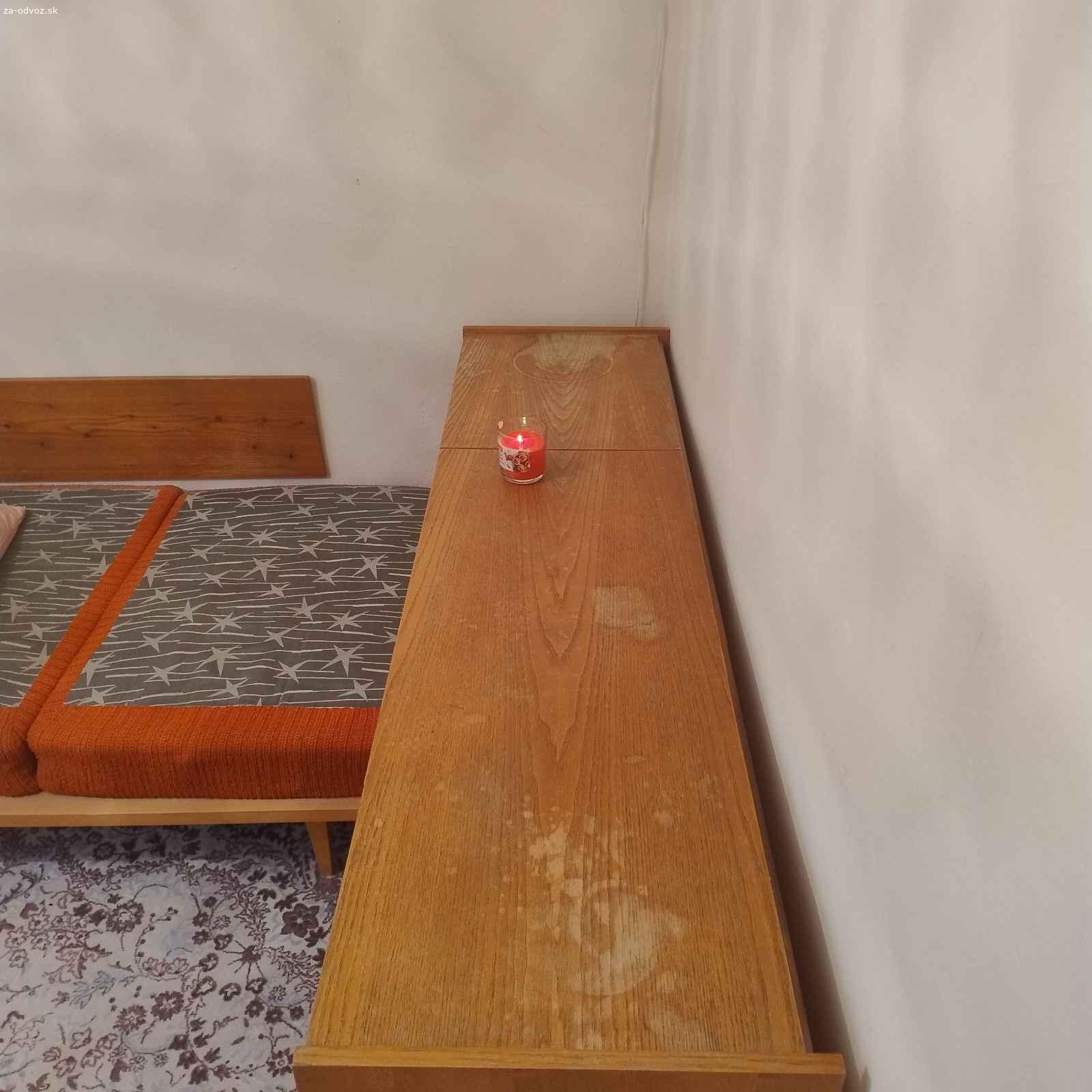 Váľanda a perinák