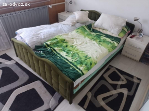 valendy a manželská posteľ