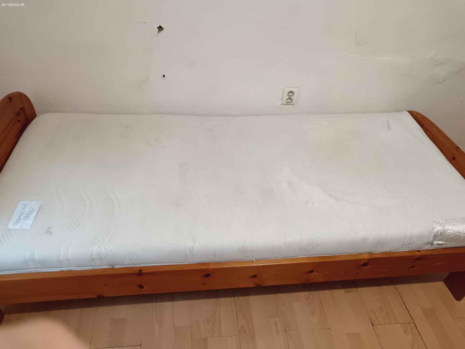 Vimenim postel spolu s matracom na gauc...