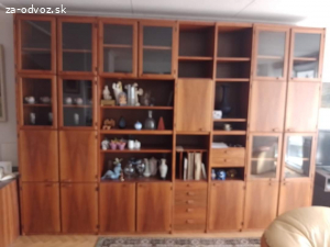 zachovalé skrine za odvoz