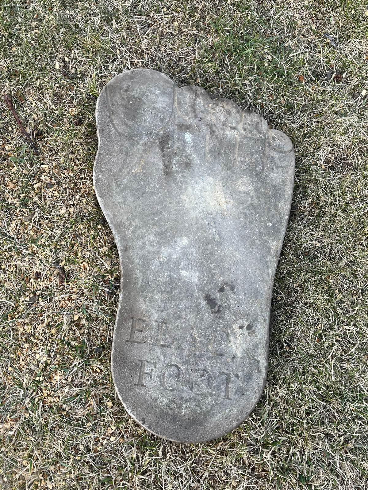 Záhradný chodník nohy