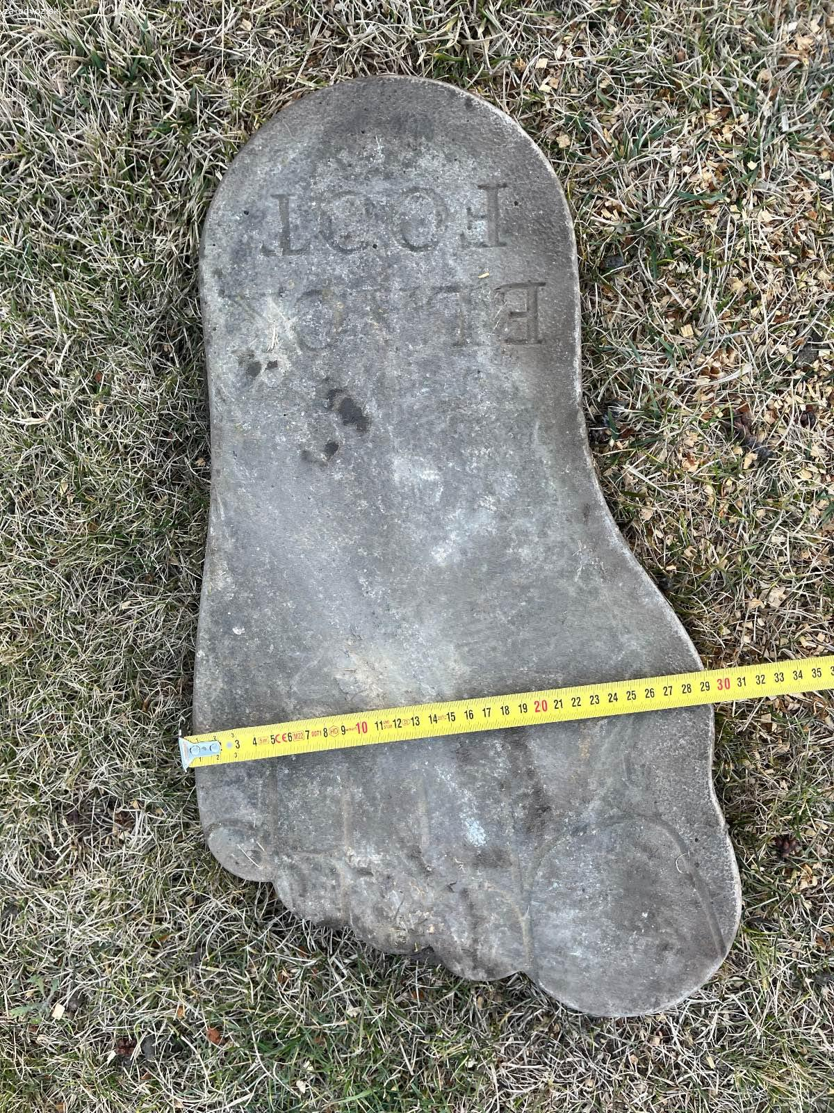 Záhradný chodník nohy