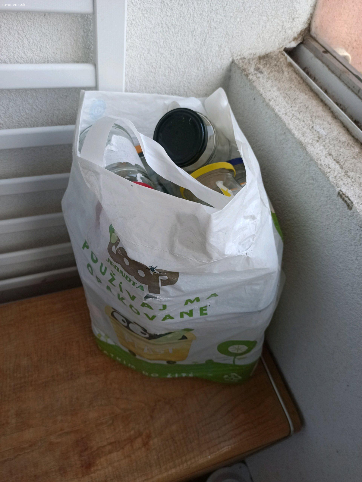 Zavaraninove pohare igelitka 3dc