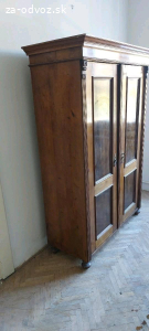 Zoberiem staré skrine MASIV